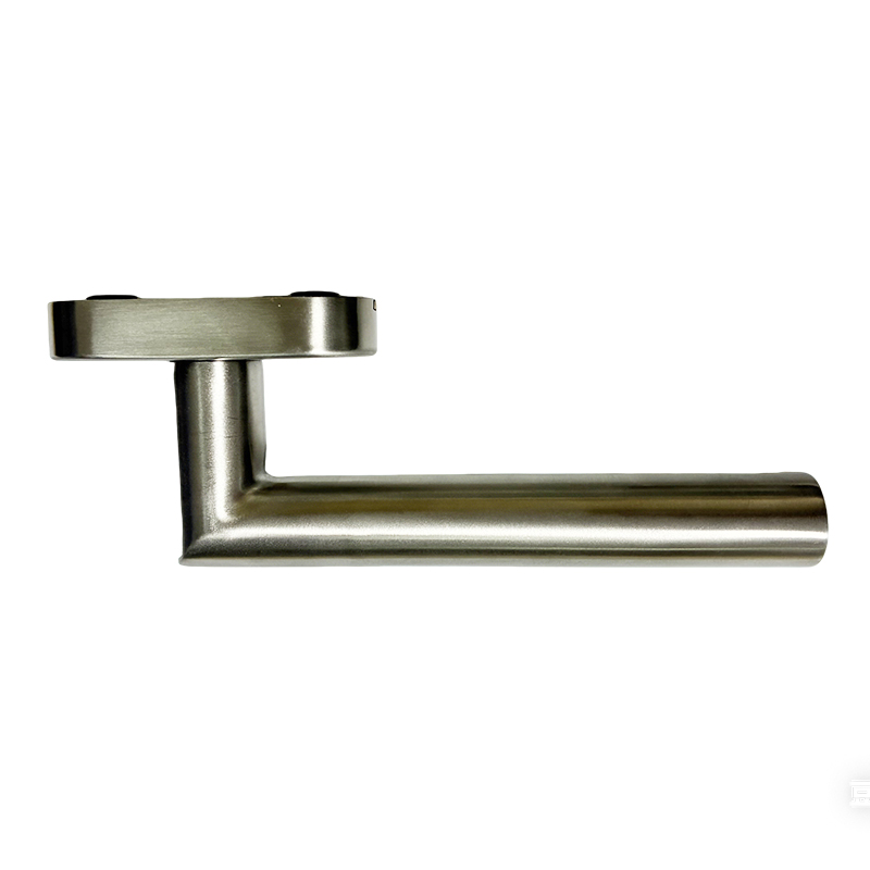 Which Window Handle Specifications Solve Compatibility Issues for Tilt-and-Turn Systems in Large-Scale Construction?